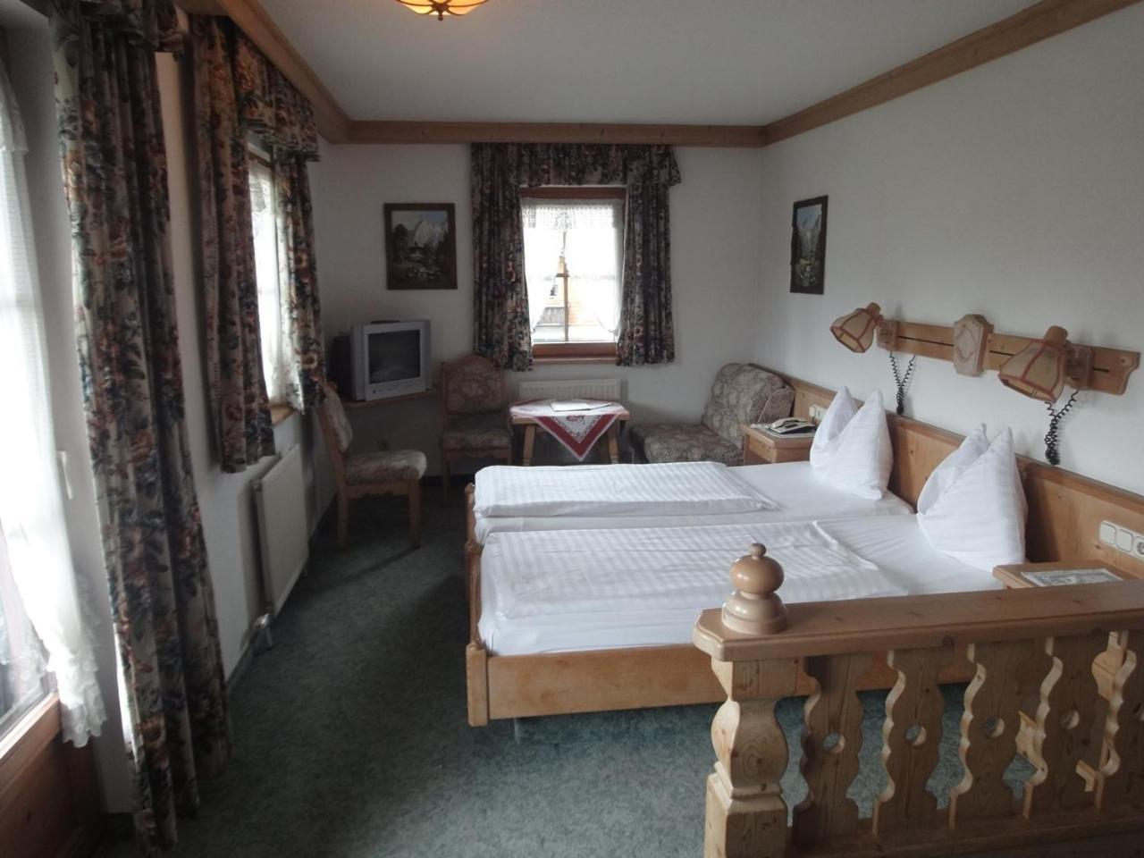 Kaiserhotel Neuwirt Oberndorf in Tirol Eksteriør bilde