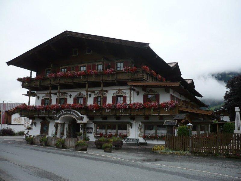 Kaiserhotel Neuwirt Oberndorf in Tirol Eksteriør bilde